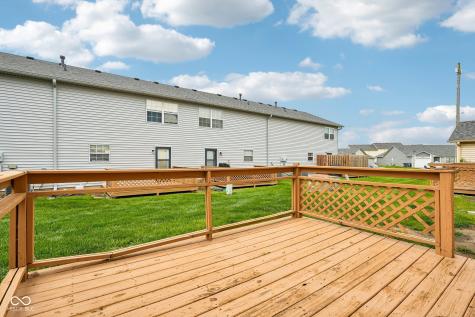 525 Paradise Way E Greenwood IN 46143