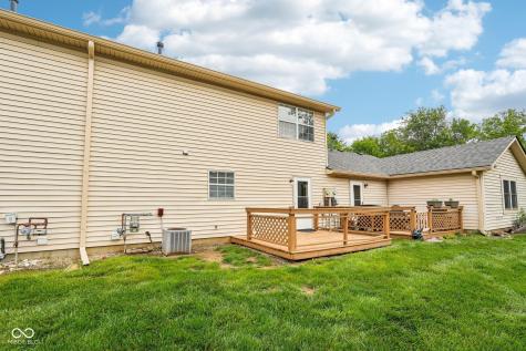525 Paradise Way E Greenwood IN 46143