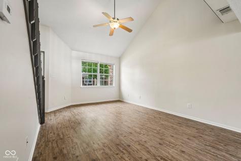 525 Paradise Way E Greenwood IN 46143