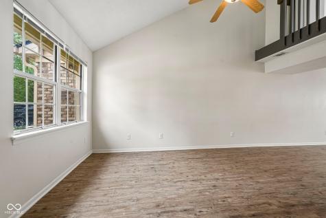 525 Paradise Way E Greenwood IN 46143