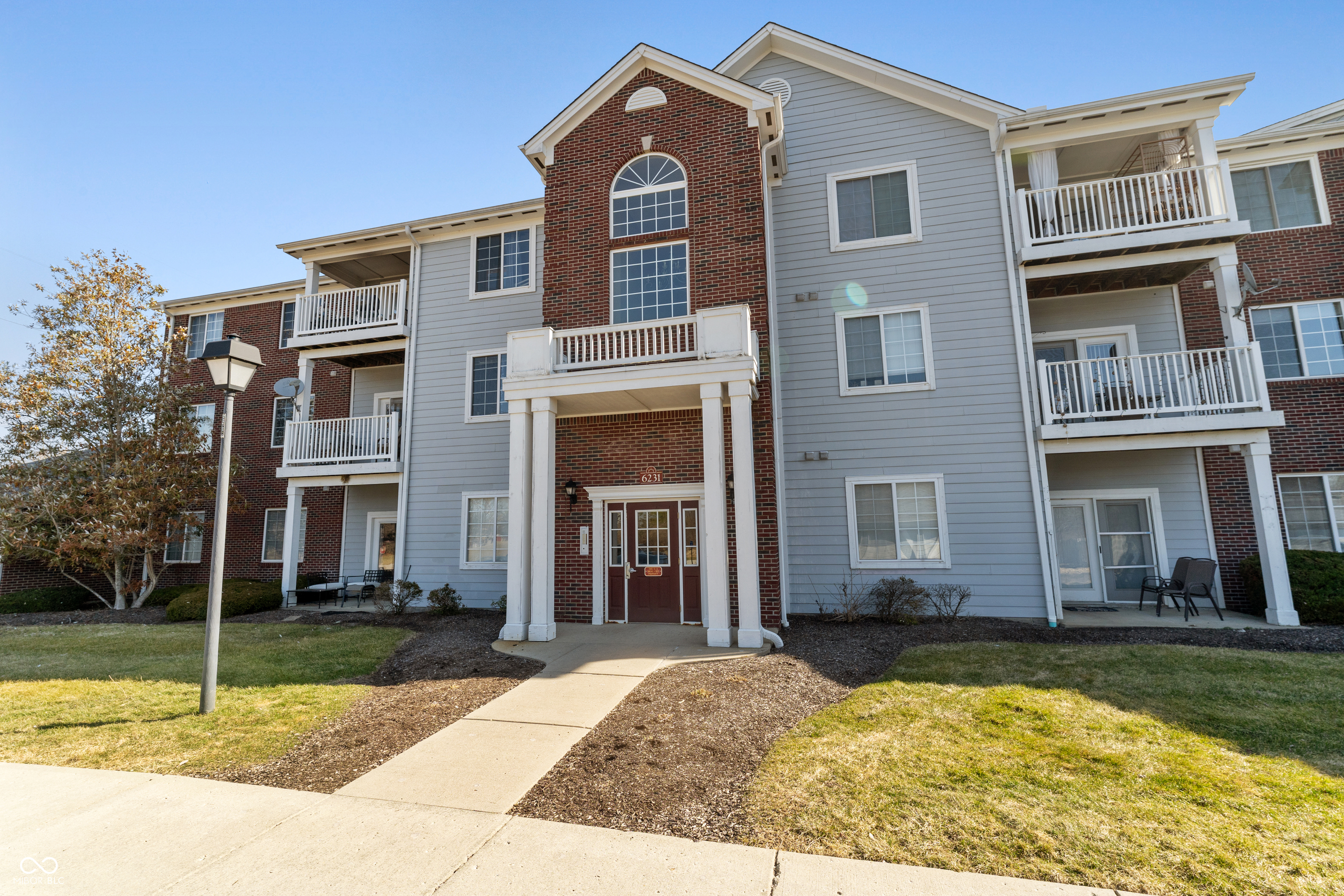 6231 Amber Creek Lane Indianapolis IN 46237