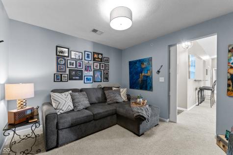 6231 Amber Creek Lane Indianapolis IN 46237