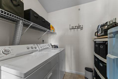 6231 Amber Creek Lane Indianapolis IN 46237