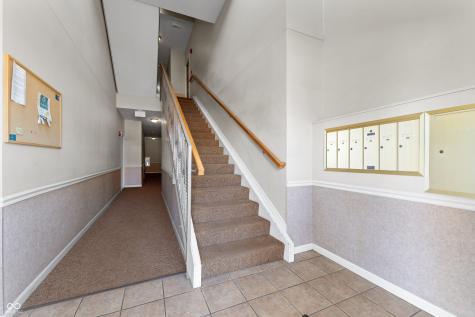 6231 Amber Creek Lane Indianapolis IN 46237