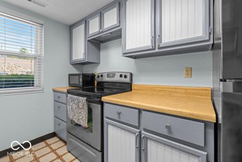 2821 Country Estates Drive Indianapolis IN 46227