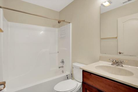 12622 Whisper Way Fishers IN 46037