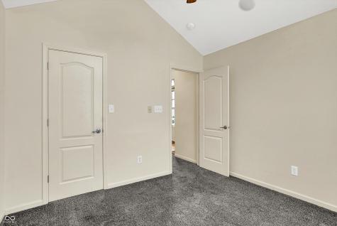 12622 Whisper Way Fishers IN 46037