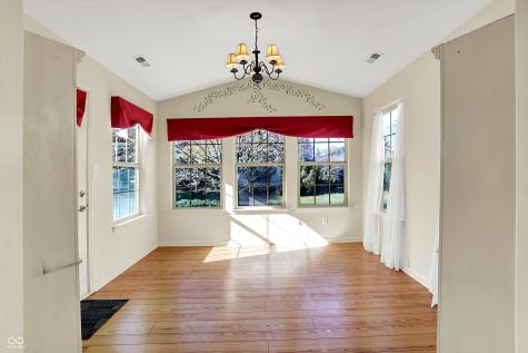 12622 Whisper Way Fishers IN 46037