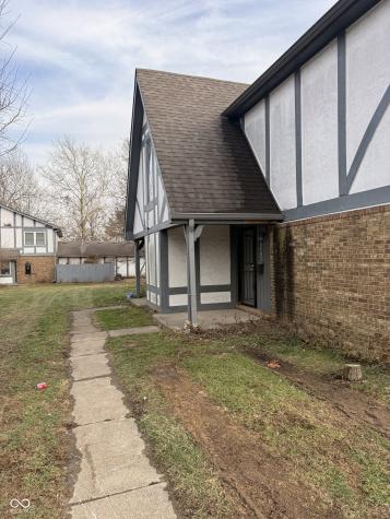 9792 Kingscross Court Indianapolis IN 46235