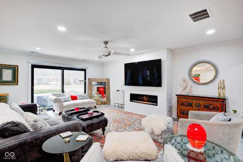 8545 Olde Mill Trace Indianapolis IN 46260