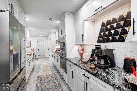 8545 Olde Mill Trace Indianapolis IN 46260