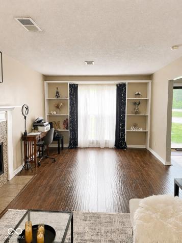 937 Ardsley Drive Indianapolis IN 46234