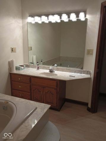8955 Stonegate Road Indianapolis IN 46227
