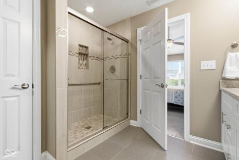 9733 Windy Lane Fishers IN 46037