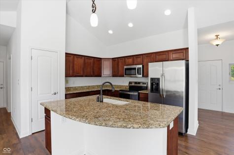 13905 Rue Royale Lane Mccordsville IN 46055
