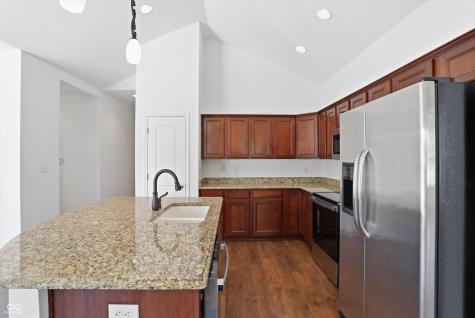 13905 Rue Royale Lane Mccordsville IN 46055