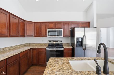 13905 Rue Royale Lane Mccordsville IN 46055