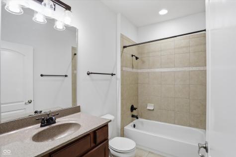 13905 Rue Royale Lane Mccordsville IN 46055
