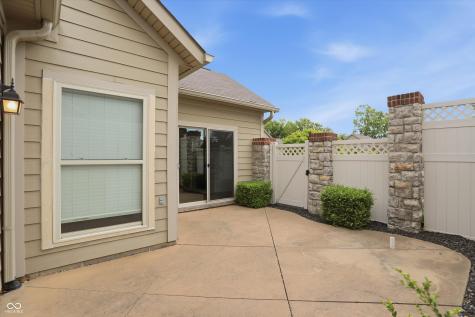 13905 Rue Royale Lane Mccordsville IN 46055