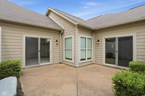 13905 Rue Royale Lane Mccordsville IN 46055