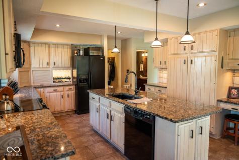8008 River Bay Drive E Indianapolis IN 46240