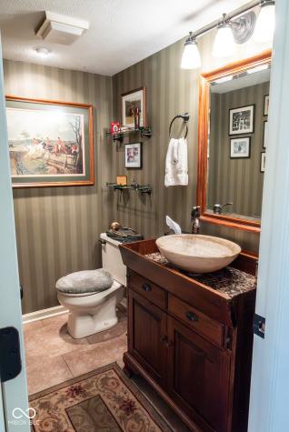 8008 River Bay Drive E Indianapolis IN 46240