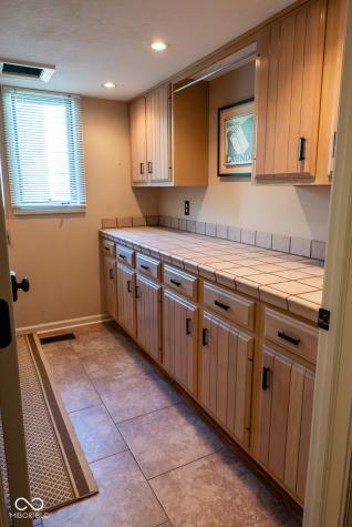 8008 River Bay Drive E Indianapolis IN 46240