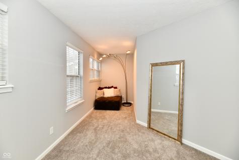 7854 Harbour Isle Indianapolis IN 46240