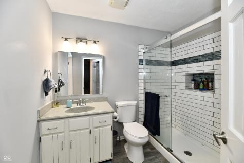 7854 Harbour Isle Indianapolis IN 46240