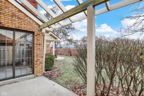 75 Dominion Drive Zionsville IN 46077