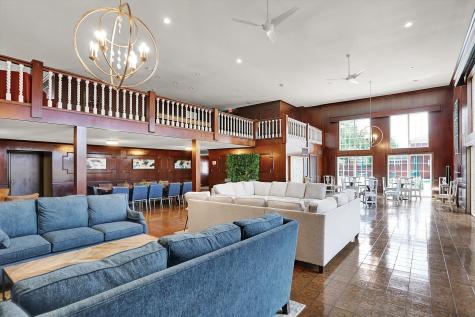 7453 Lions Head Drive Indianapolis IN 46260