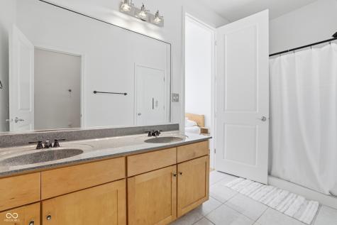 624 E Walnut Street Indianapolis IN 46204