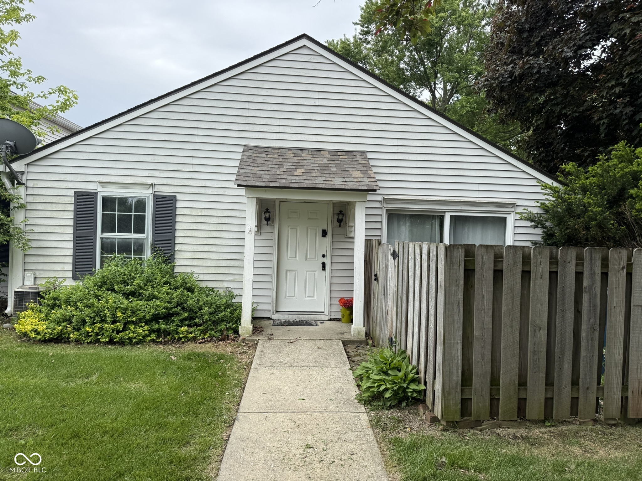 6076 Wingedfoot Court Indianapolis IN 46254