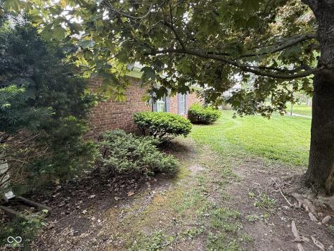 6076 Wingedfoot Court Indianapolis IN 46254