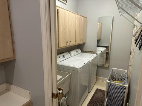 9544 Cedar Springs Drive Indianapolis IN 46260