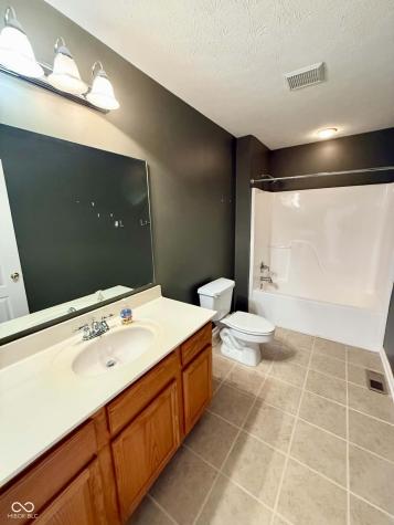 13517 Molique Boulevard Fishers IN 46037