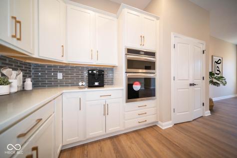 7942 Beaumont Green Place Indianapolis IN 46250