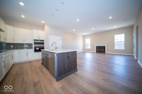 7942 Beaumont Green Place Indianapolis IN 46250