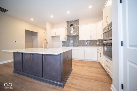 7942 Beaumont Green Place Indianapolis IN 46250