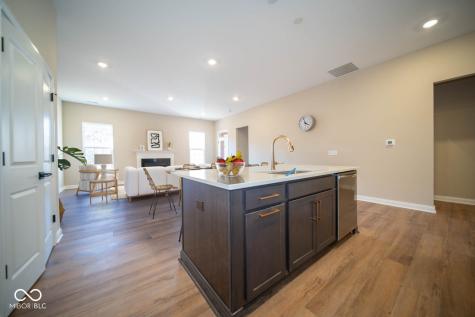 7942 Beaumont Green Place Indianapolis IN 46250