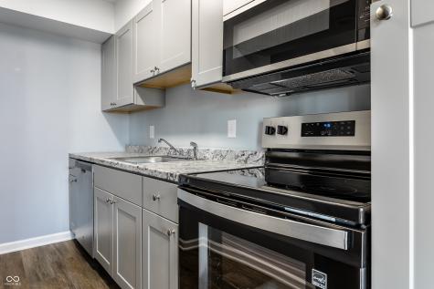 1176 Canterbury Court Indianapolis IN 46260