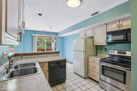 4624 Stansbury Lane Indianapolis IN 46254