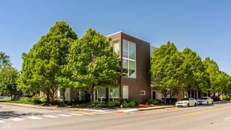 932 Broadway Street Indianapolis IN 46202
