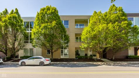 932 Broadway Street Indianapolis IN 46202