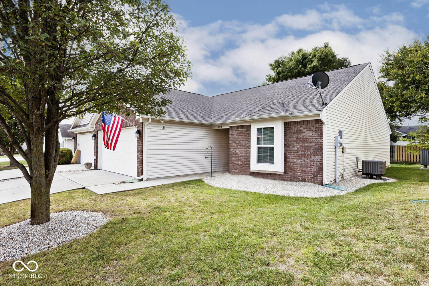 6438 Emerald Springs Drive Indianapolis IN 46221