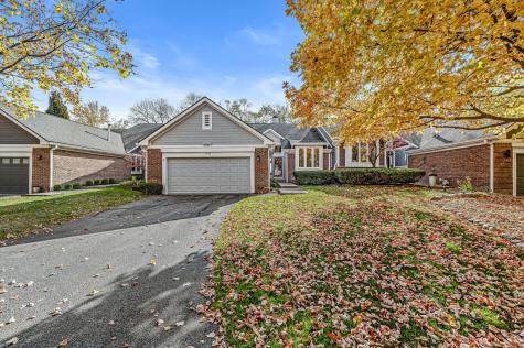 7989 Clearwater Parkway Indianapolis IN 46240