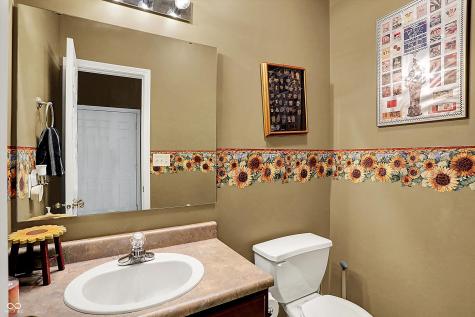 2255 Colfax Lane Indianapolis IN 46260