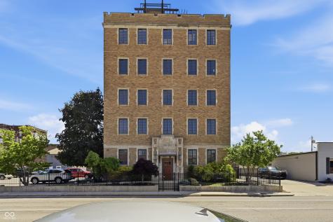 825 N Delaware Street Indianapolis IN 46204