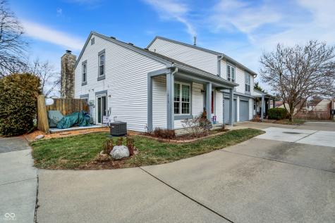 7813 Hunters Path Indianapolis IN 46214
