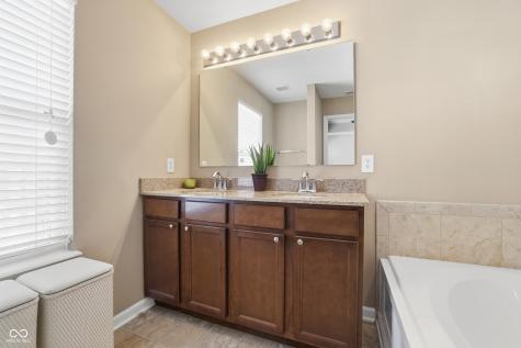 6343 Central Boulevard Whitestown IN 46075